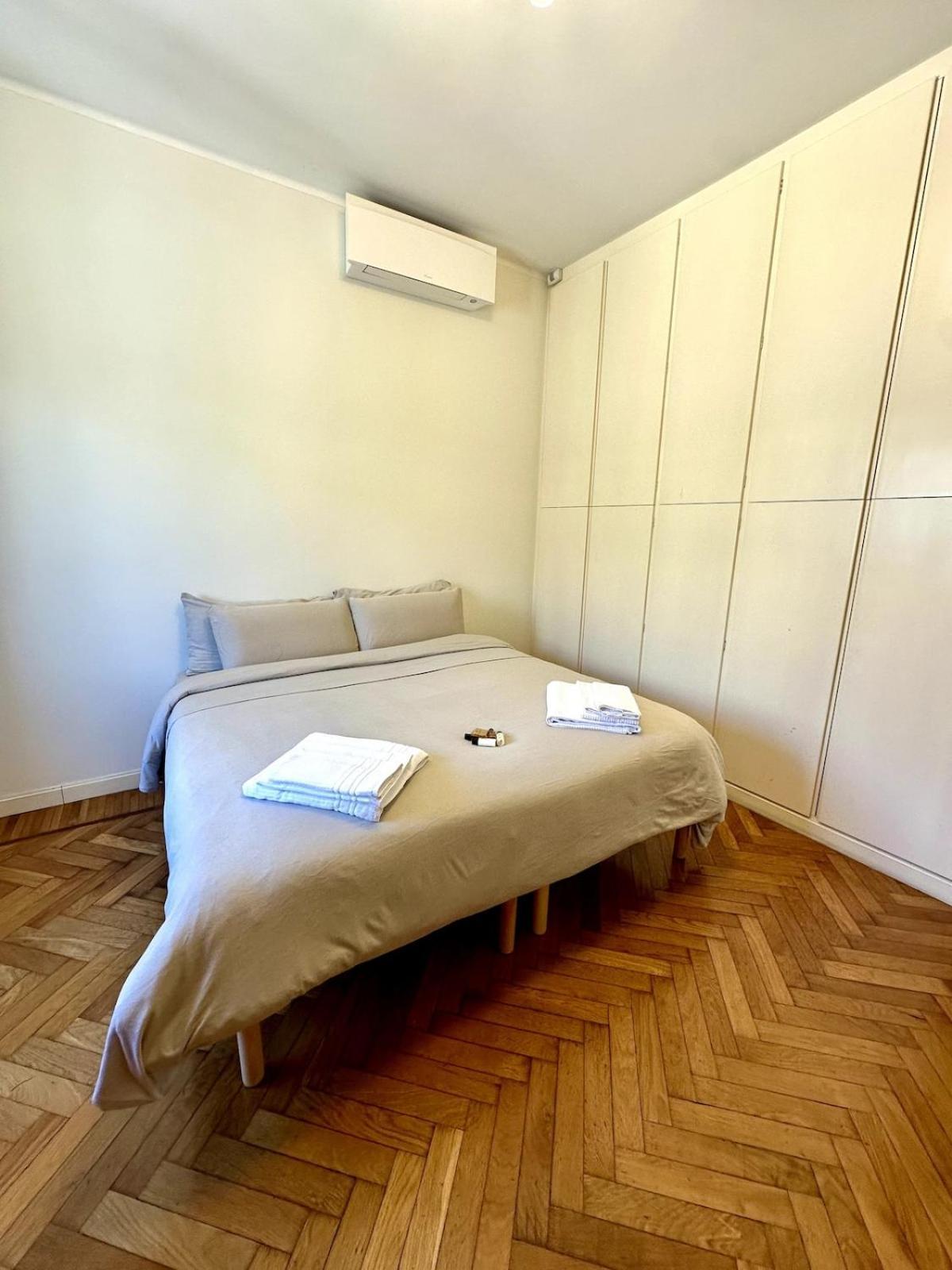 Apartment Refined 19 *